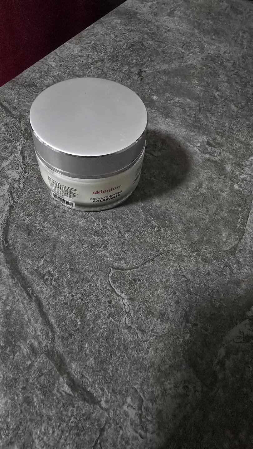 Customer photo review of Crema Aclarante Skinglow
