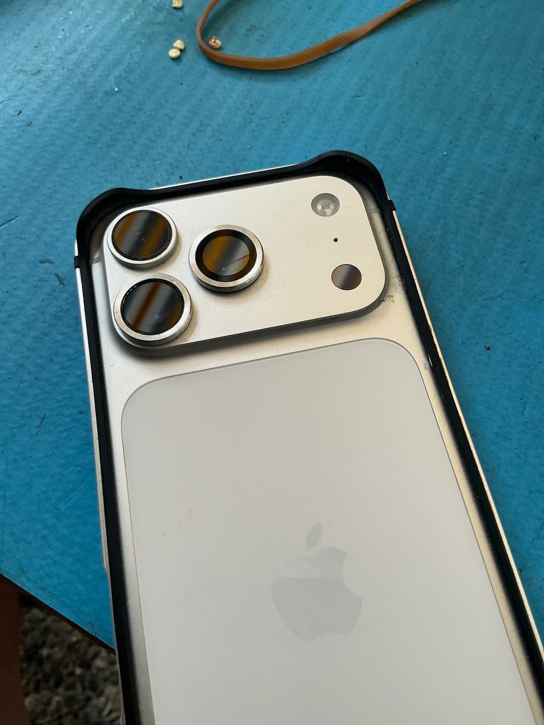 Customer photo review of arktis iPhone 17 Pro Lens Protector