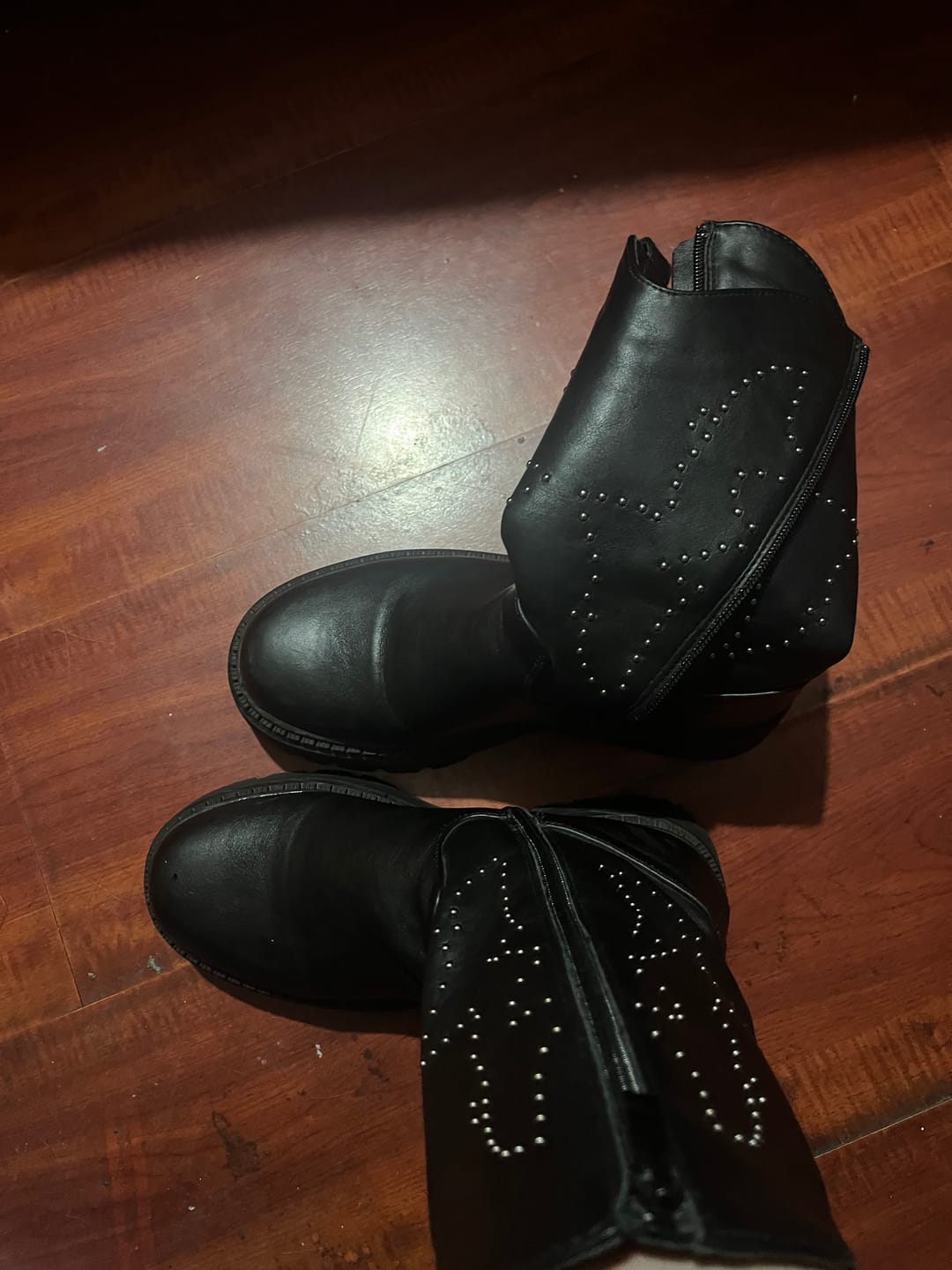 Customer photo review of Bota Plataforma Negra Mujer 4580701
