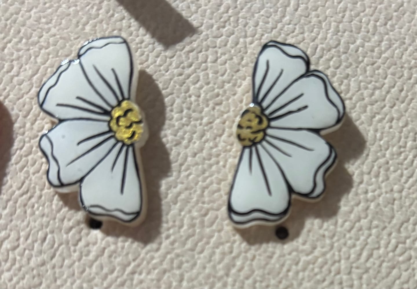 Customer photo review of Arete Grande | Magnolia