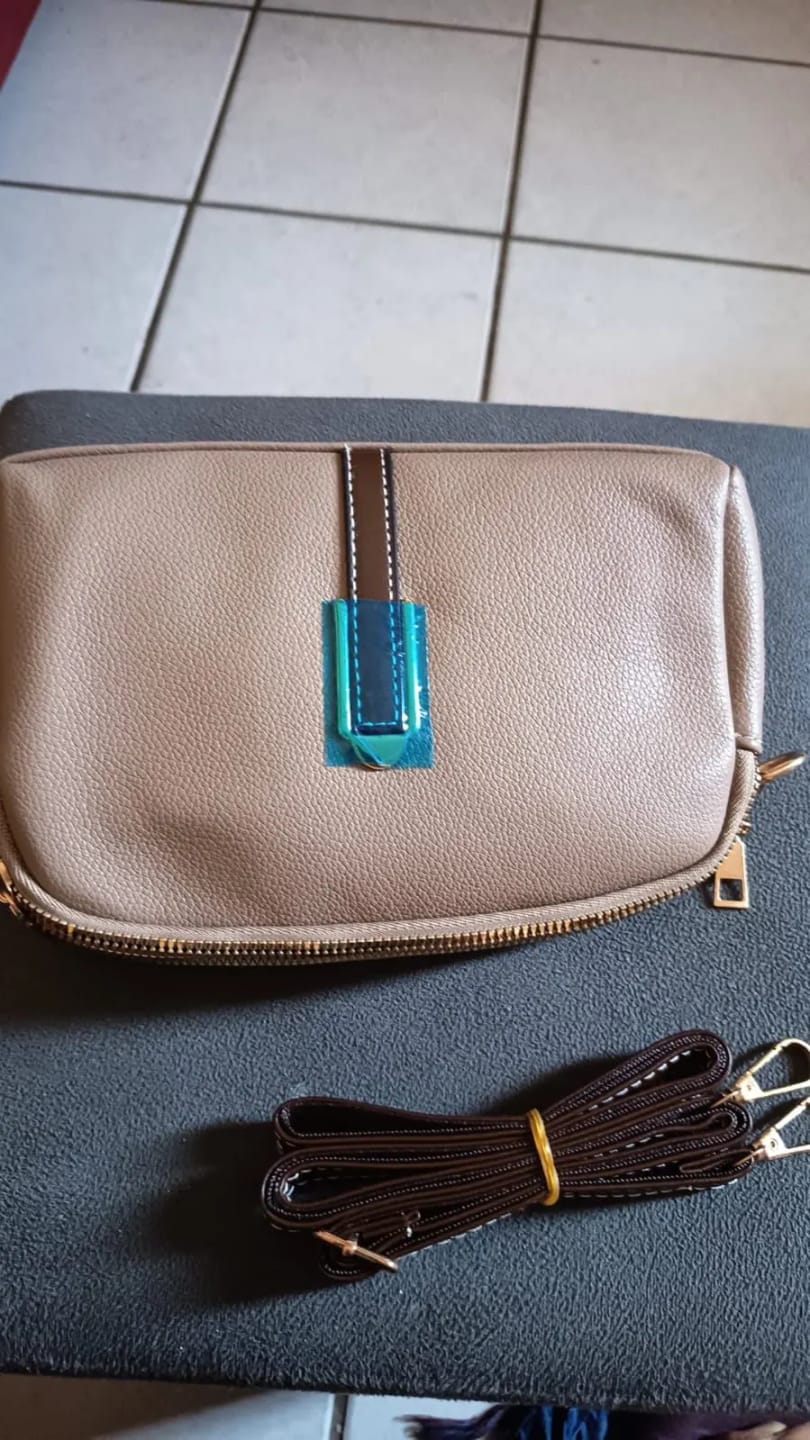 Customer photo review of Charlotte | Women's Leather Crossbody Bag