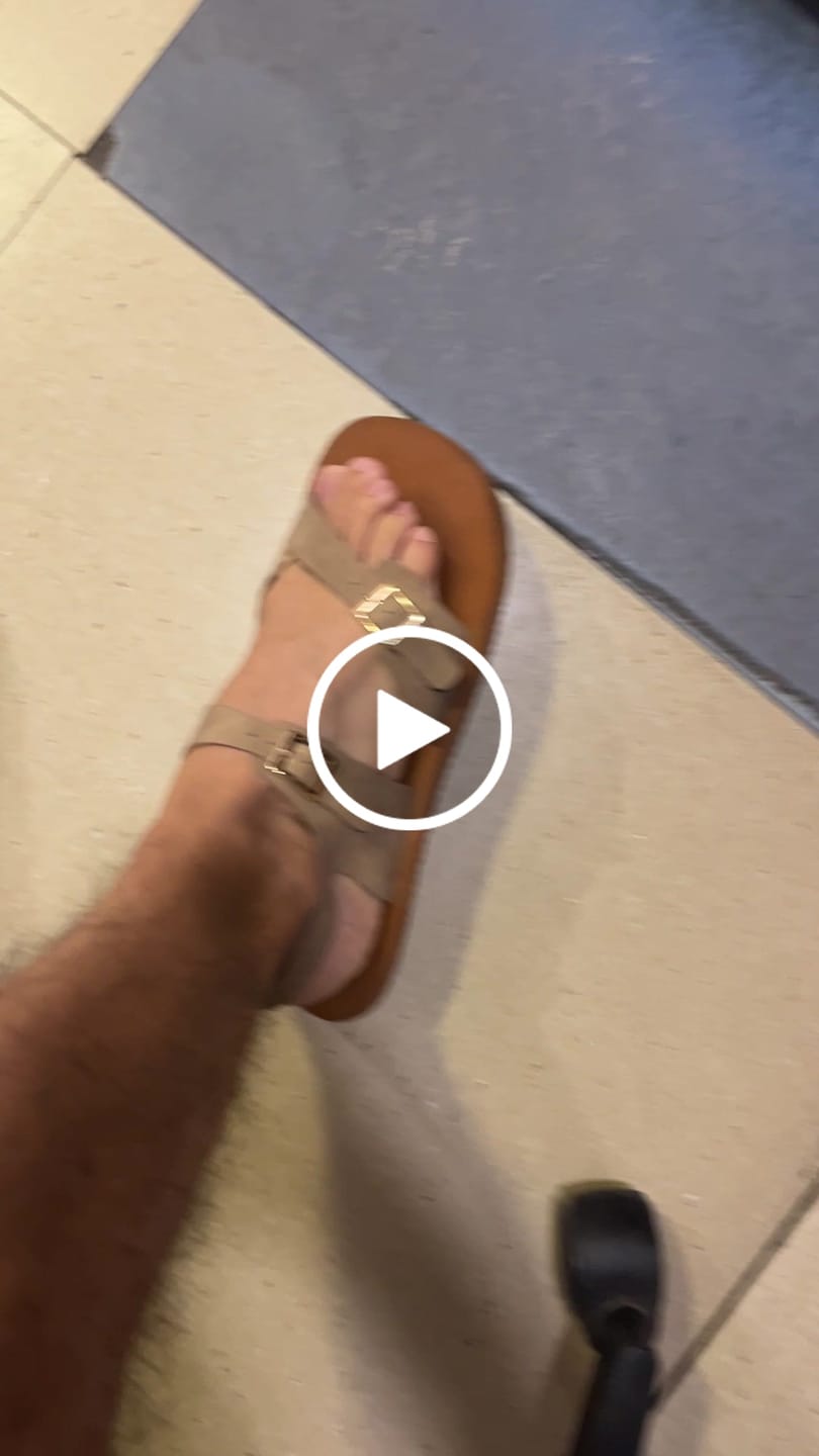 Customer video review of Glow II - Barefoot Sandalias