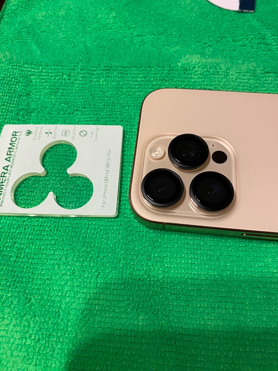 Customer photo review of Protector Camera Armor -  iPhone 16 / Plus / Pro / Pro Max