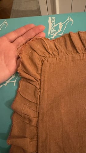 Customer photo review of Frill Fırfırlı Keten Karışımlı 2'li Yastık Kılıfı Karamel