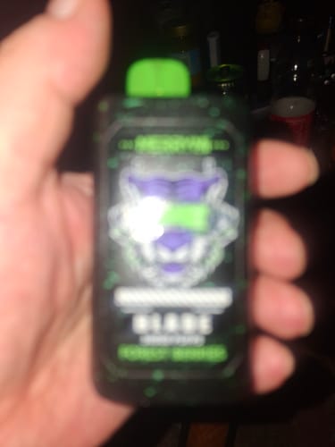Customer photo review of Merry-Mi - Blade 30K - Puff Jetable / Vape Disposable - 5% nicotine