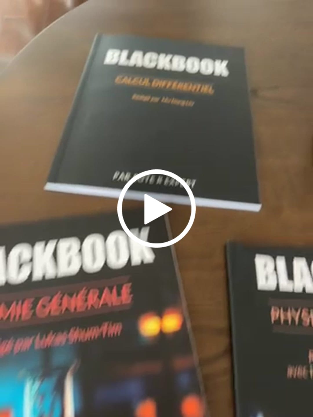 Customer video review of Livret "Black Book" physique mécanique