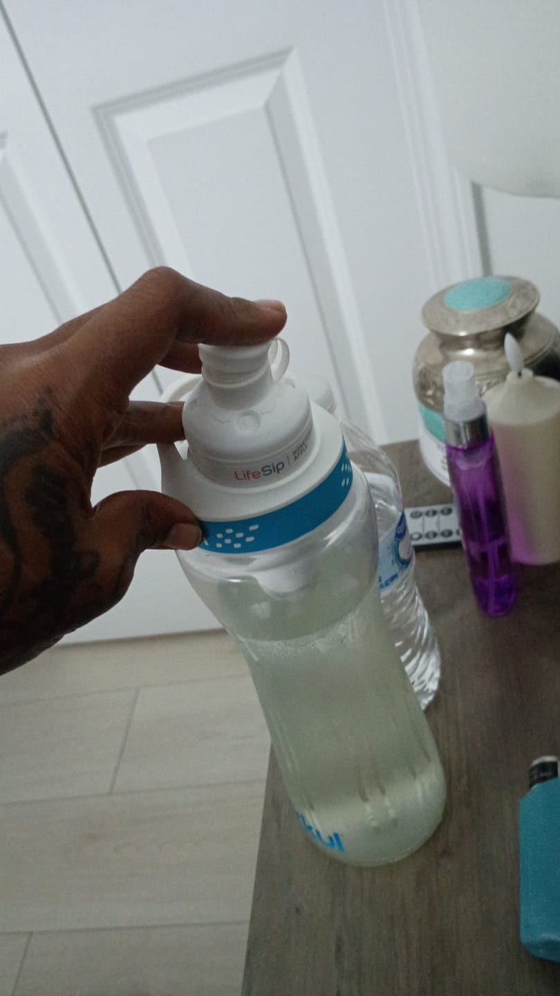 Customer photo review of FitSip Strawberry Banana