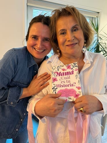 Customer photo review of Papá, Mamá, Abuelo, Abuela — ¿Cuál es tu Historia?