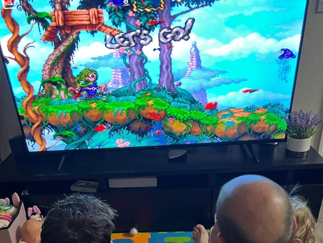 Customer photo review of RetroGames90s™ Retro Console