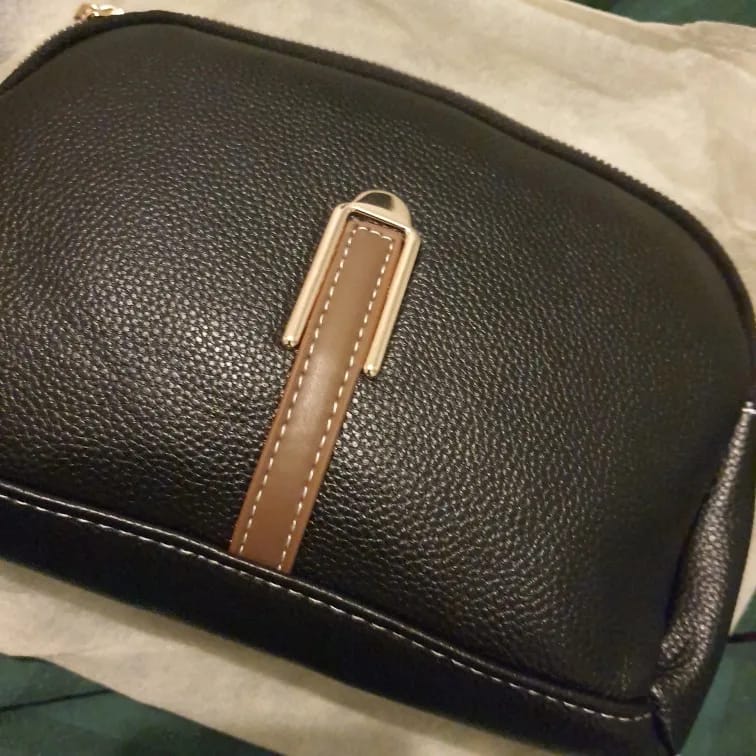 Customer photo review of Charlotte | Women's Leather Crossbody Bag