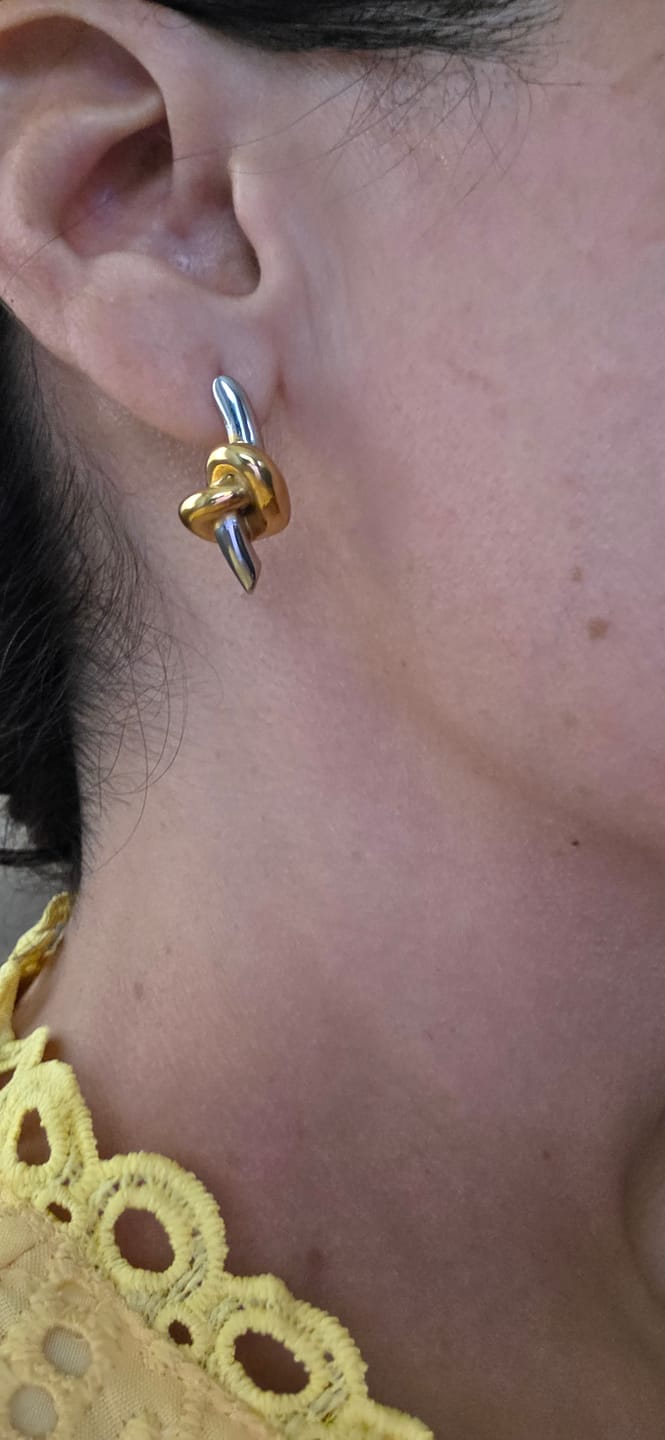 Customer photo review of Par Arete Nudo Combinado