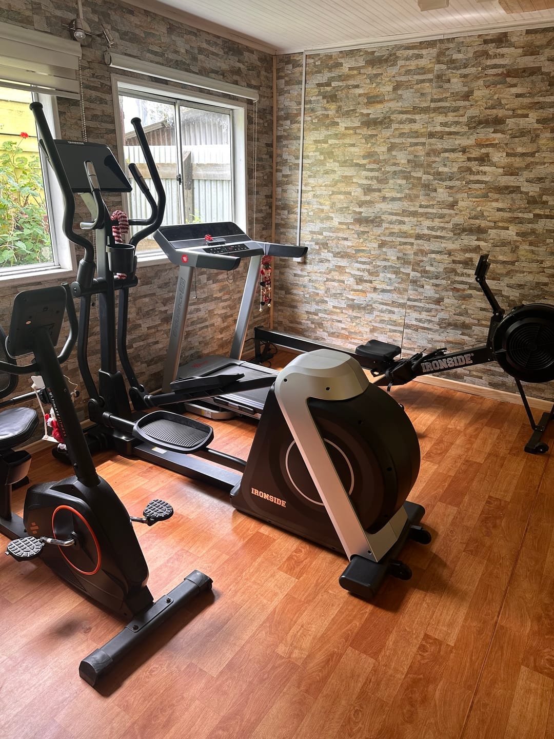 Customer photo review of IRONSIDE IPS 2.0 Elliptical