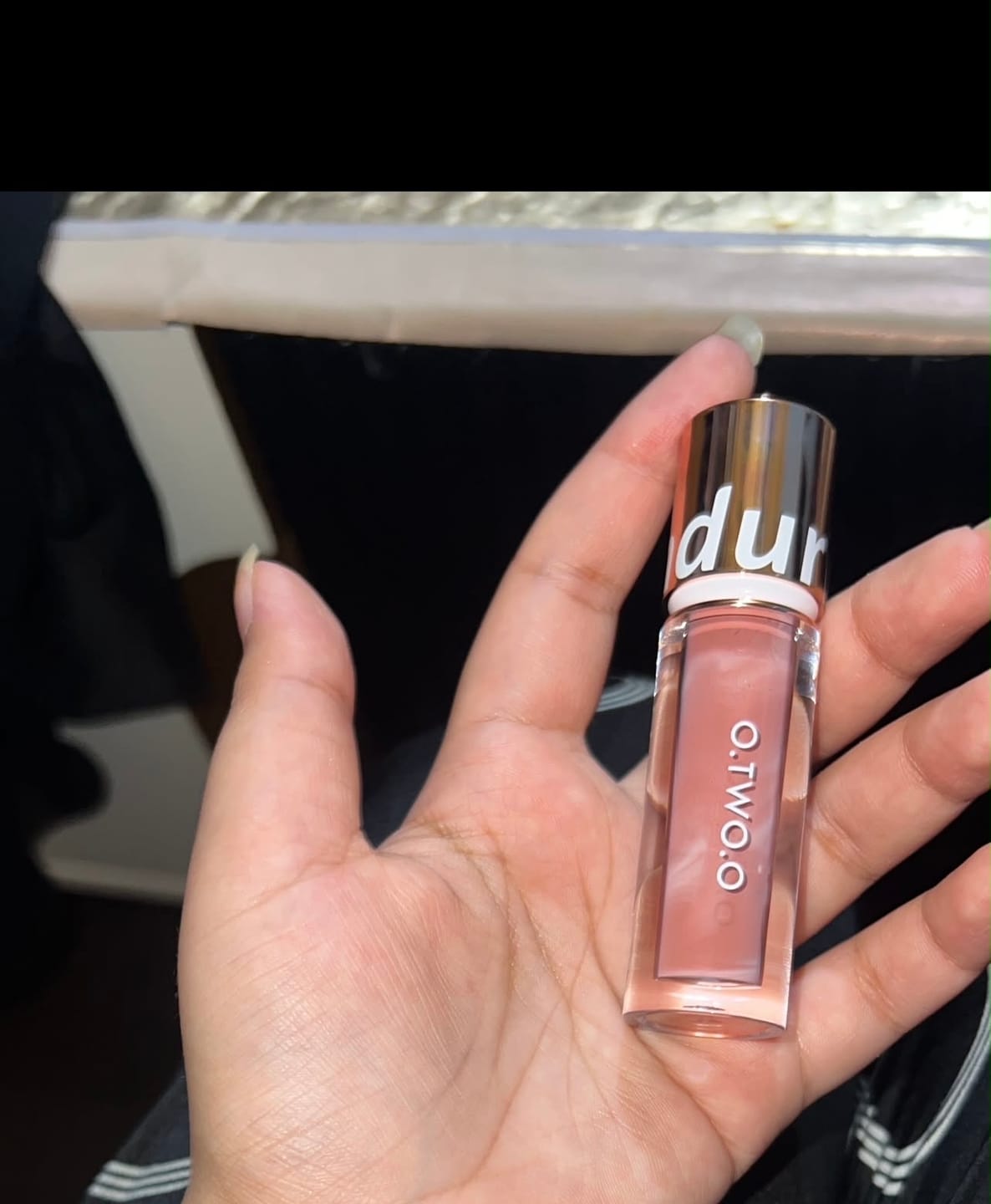Customer photo review of O.TWO.O ULTRA STAY LOLEPOP LIPSTICK