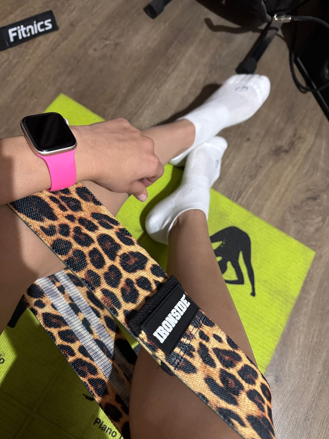 Customer photo review of IRONSIDE Resistance Booty Band