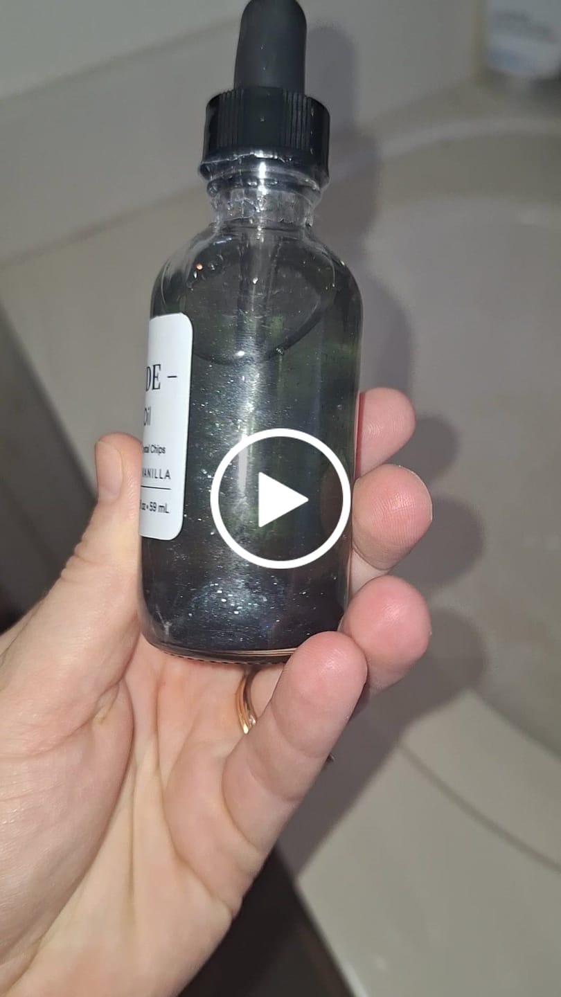 Customer video review of Limited Edition Night Tide Body Oil