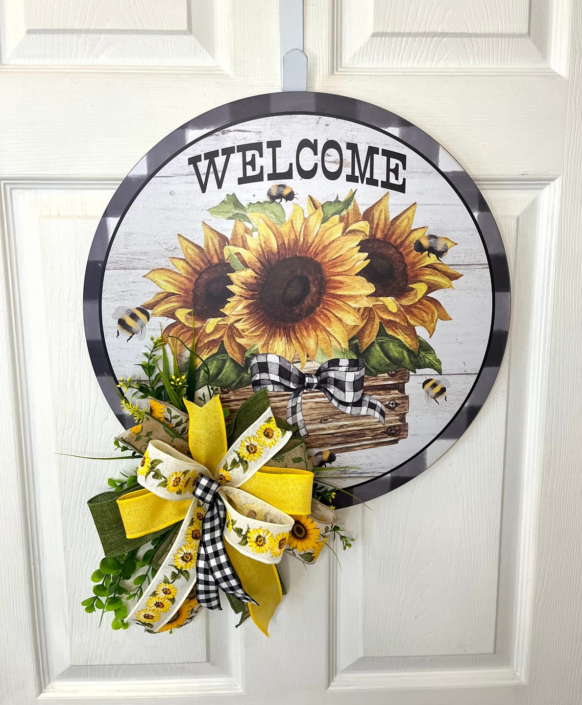 Customer photo review of Wreath Sign, Sunflower Welcome Sign, 18" Wood Round  Sign DECOE-260, Sign For Wreath, DecoExchange