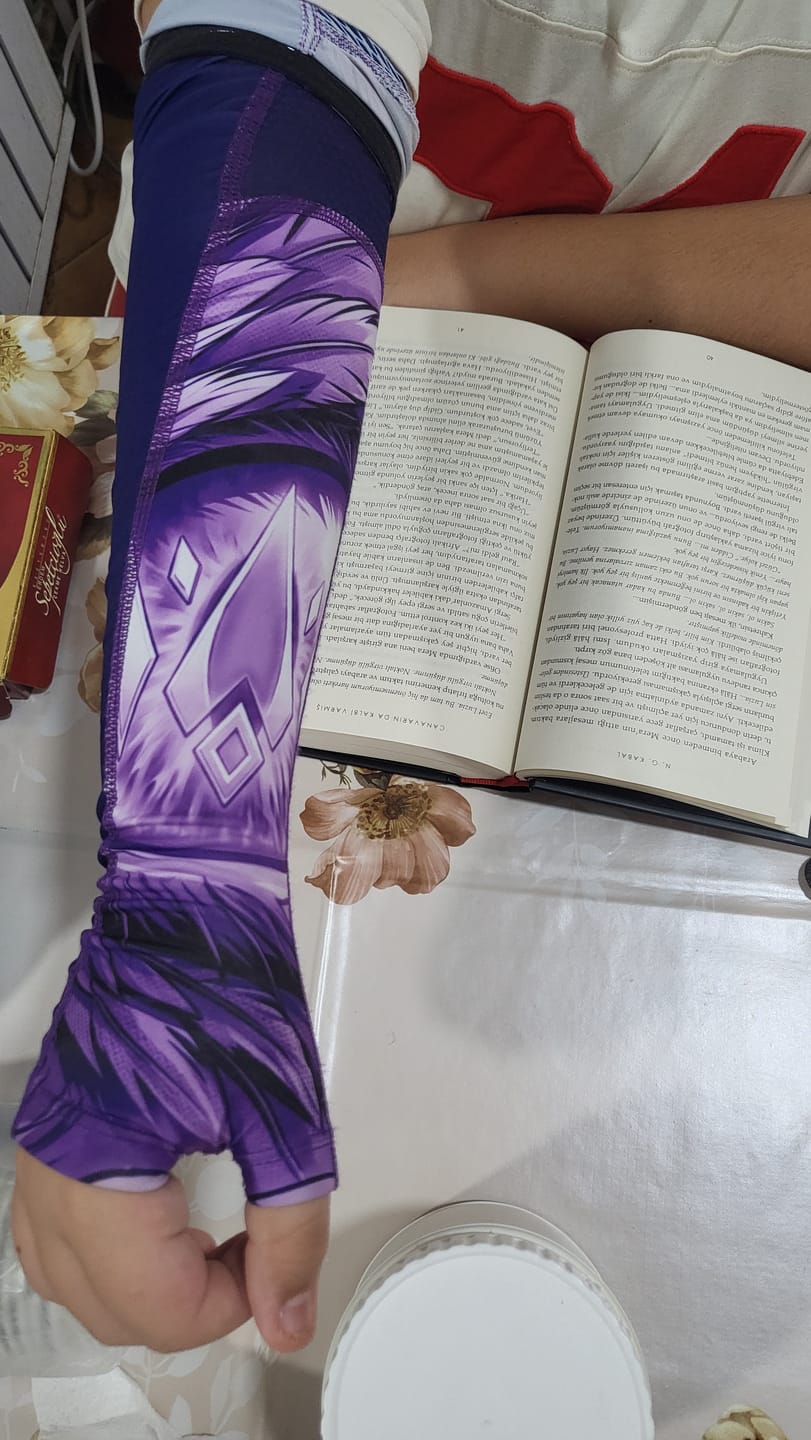 Customer photo review of Wraith Esports [BBL Edition] Arm Sleeve