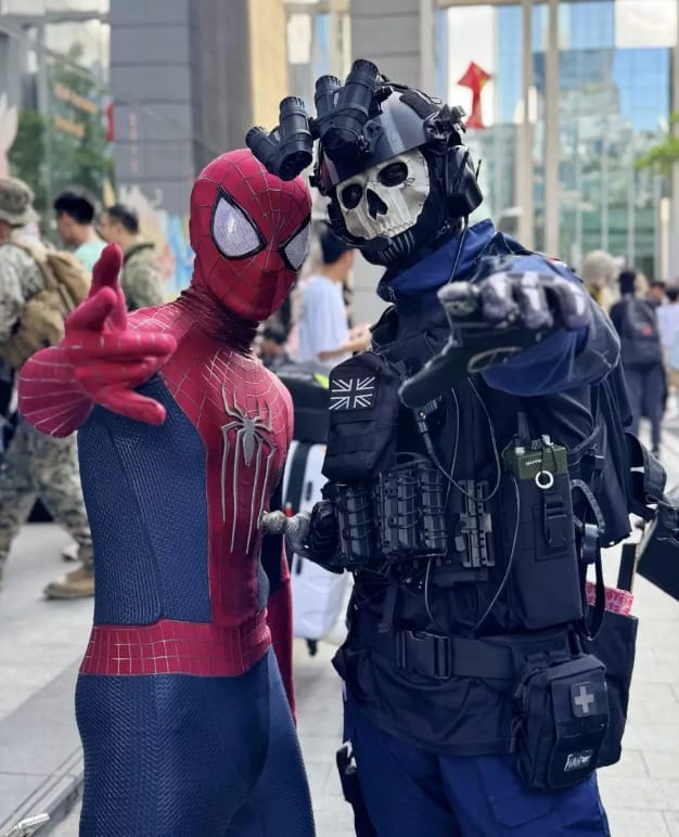 Customer photo review of The Amazing Spider-Man Costume Replica Wearable Suit (Replica Grade)(Screen Printed)