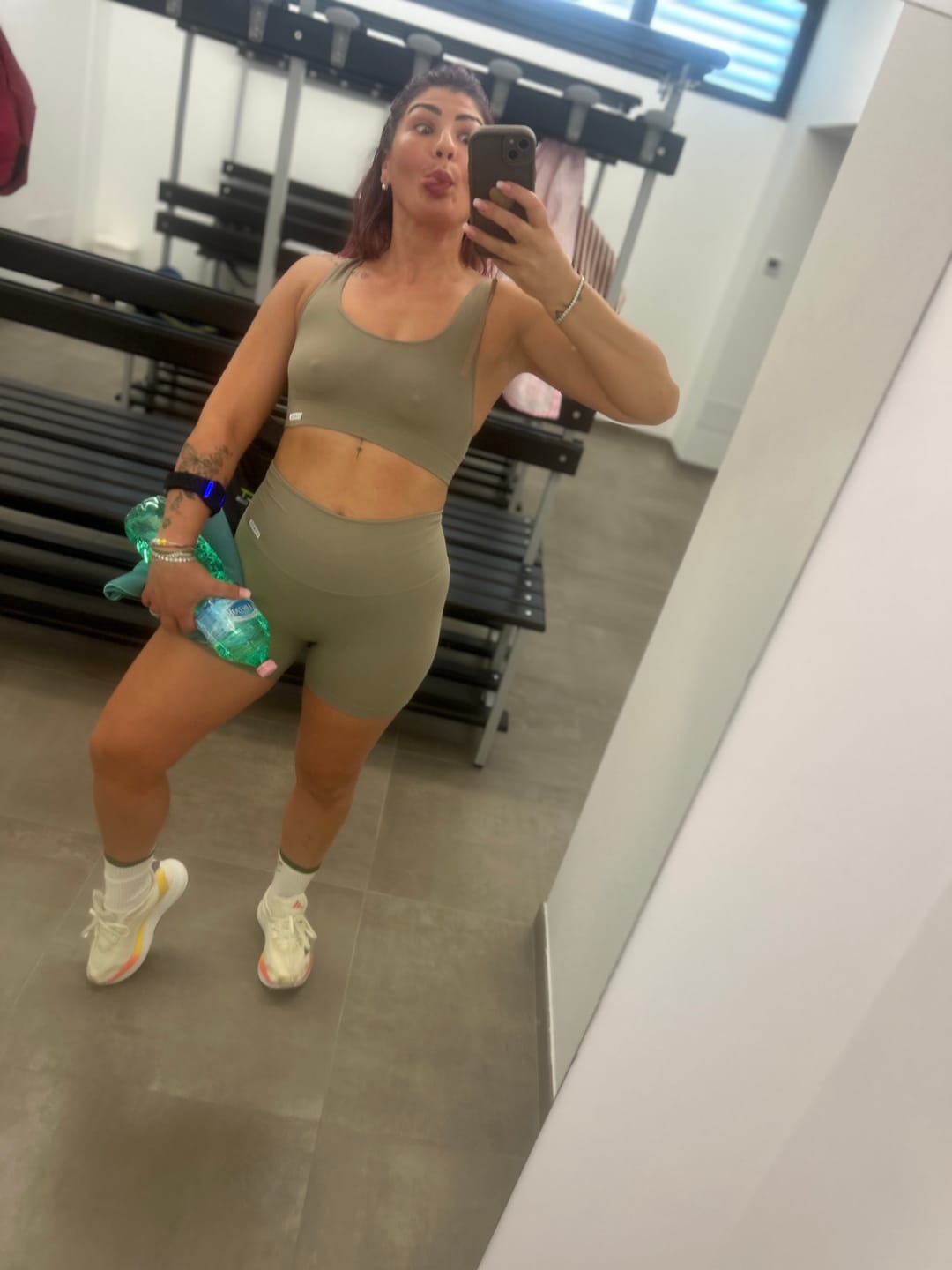 Customer photo review of Completo Onyx Marrone Biscotto (Top + Shorts)