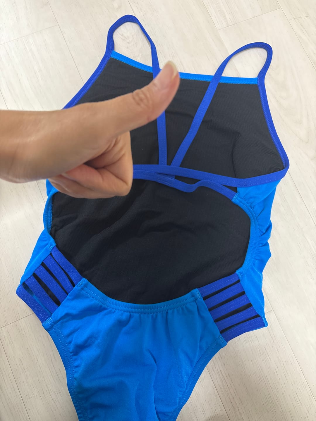 Customer photo review of LENNOX ONE PIECE - Cancun|Cobalt