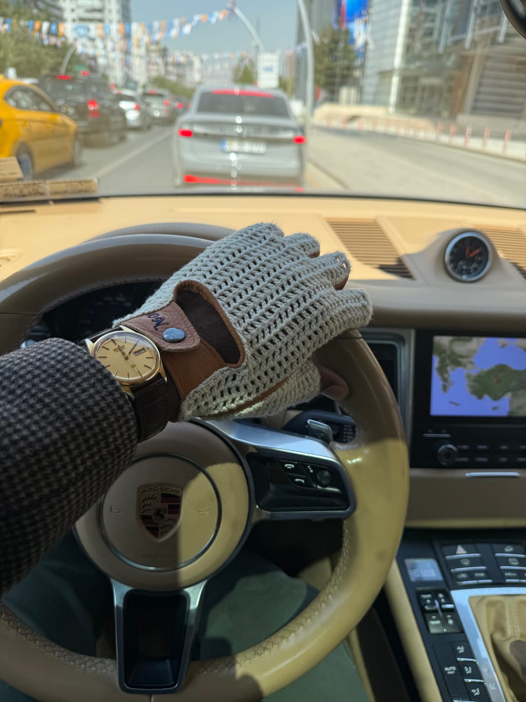 Customer photo review of Örgülü Sürücü Eldiveni Taba Yarım Parmak