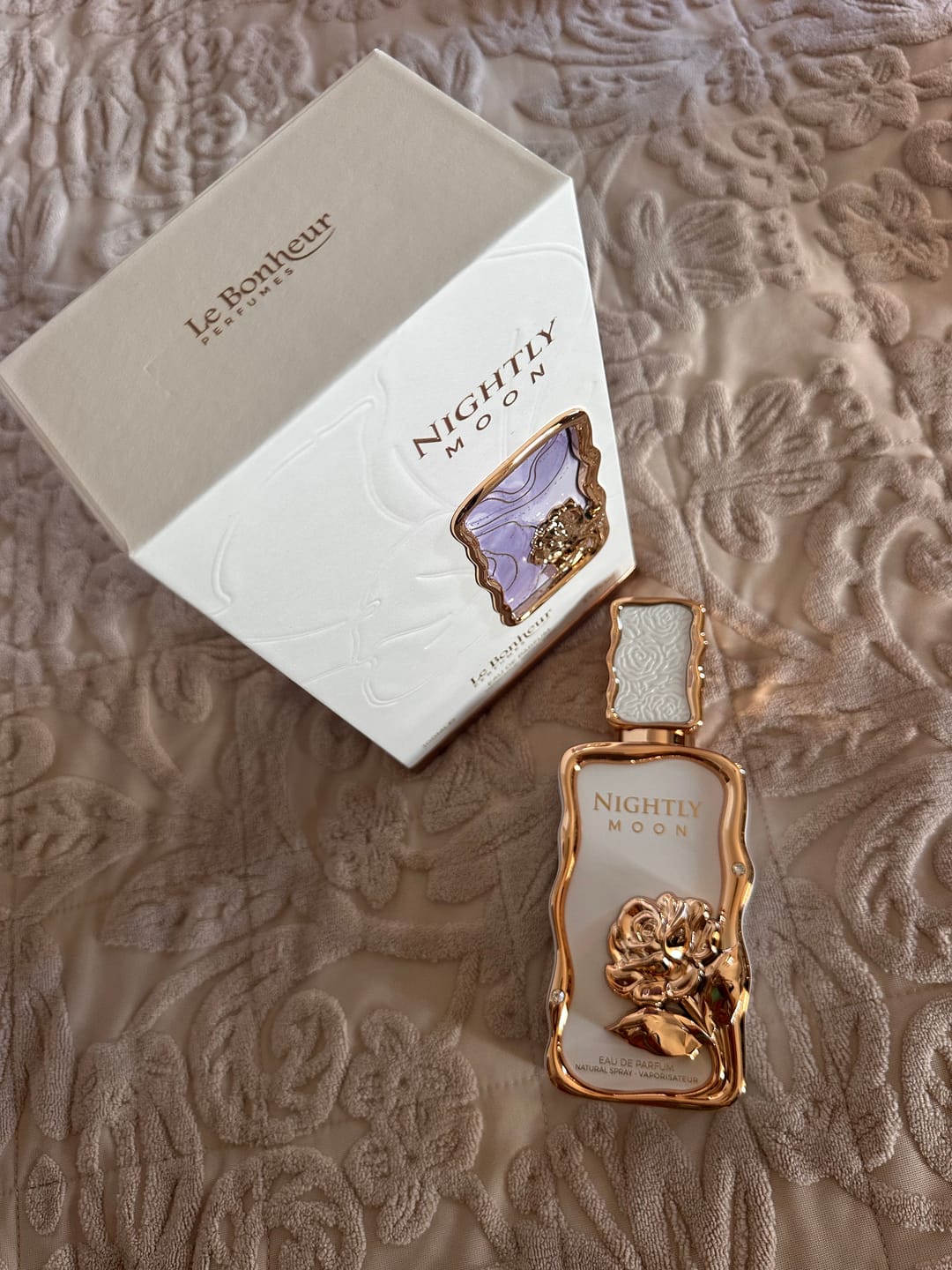 Customer photo review of PERFUME NIGHTLY MOON LE BONHEUR - 100ML