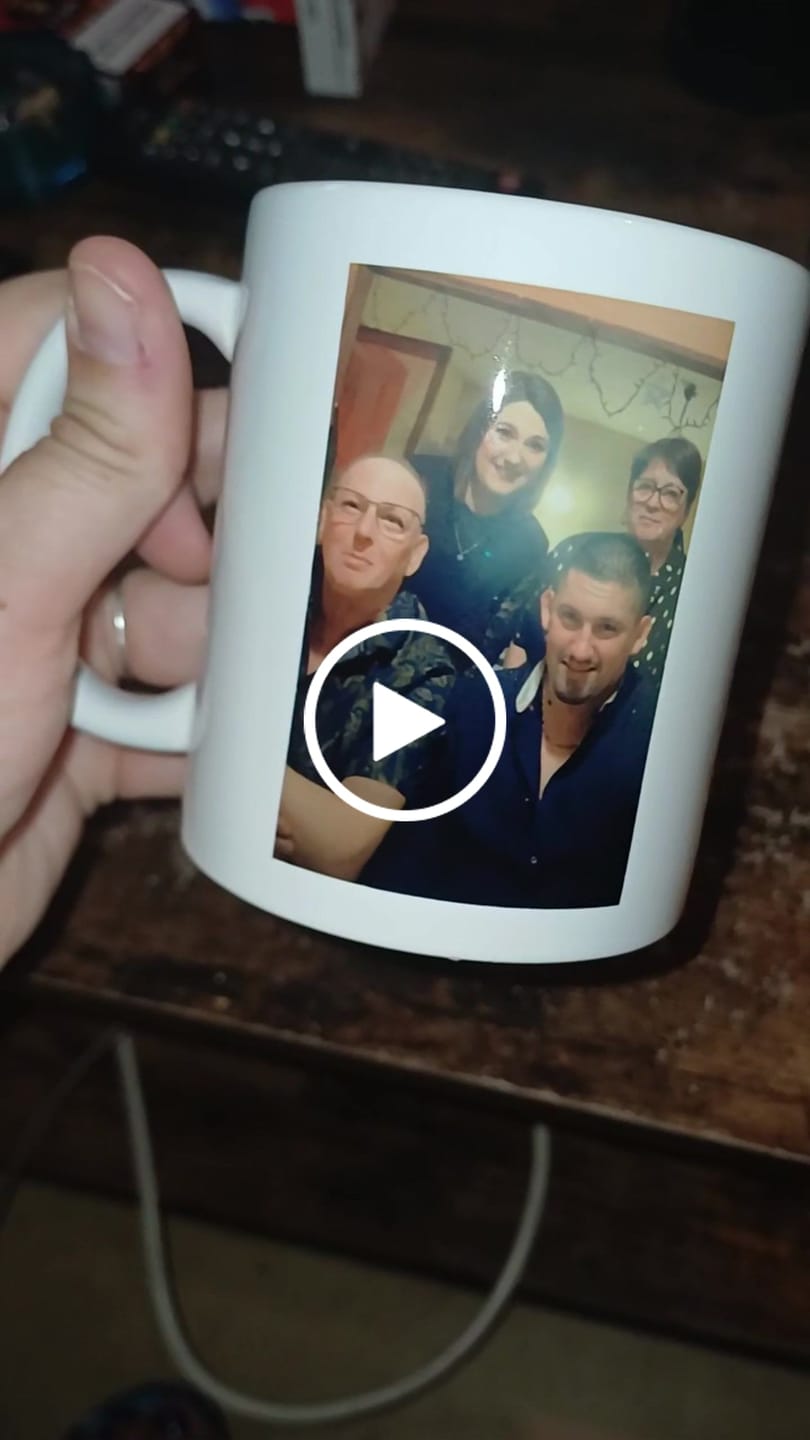 Customer video review of MUG - Photo