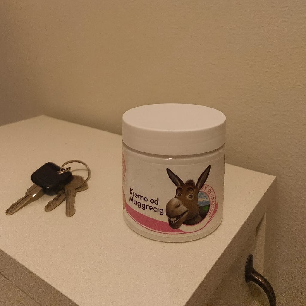 Customer photo review of Krema od Magarećeg Mleka - Vrati Koži Ujednačen Ten