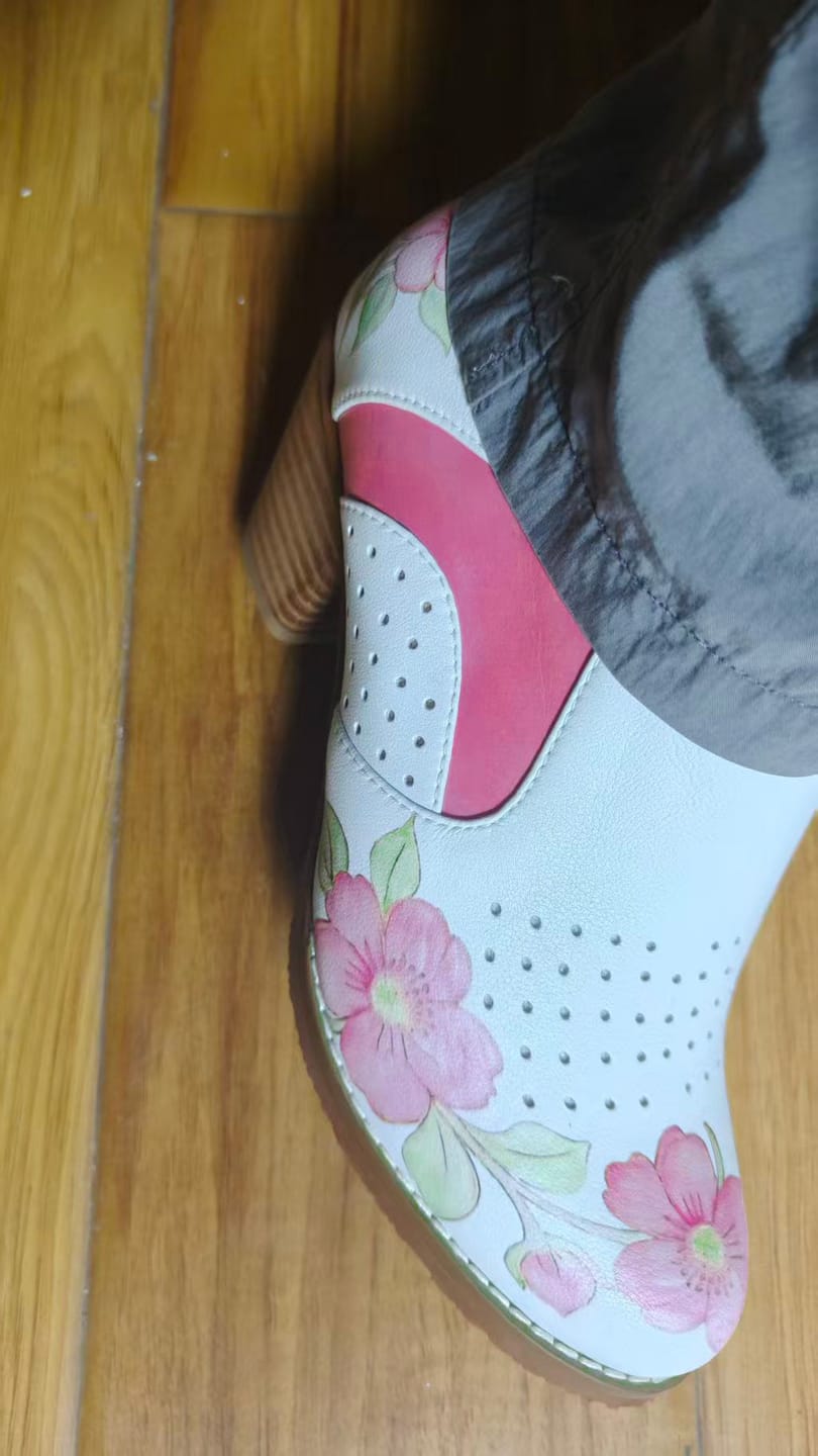 Customer photo review of Floral Printed Leather Slip-On Ankle Shoes