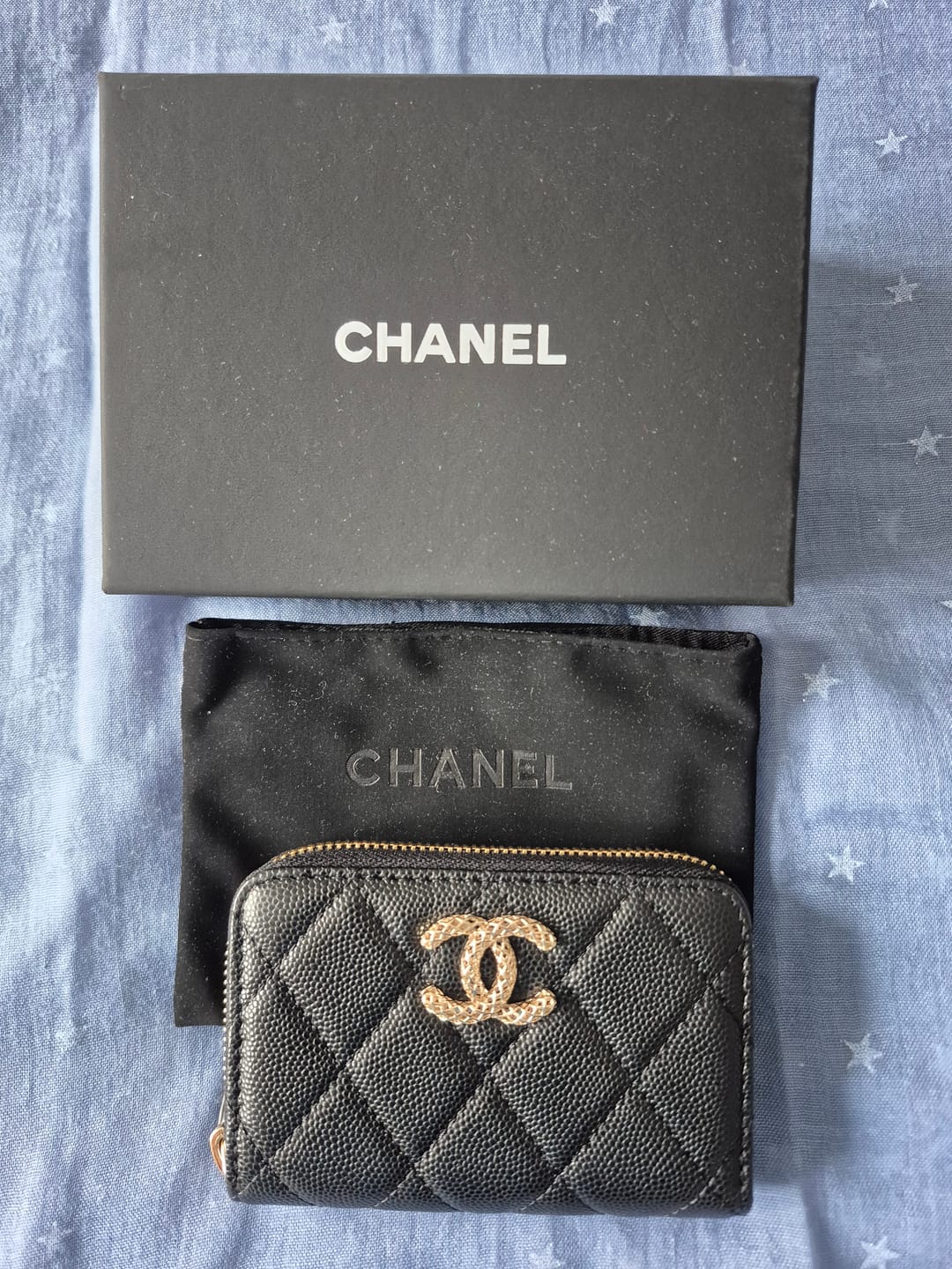 Customer photo review of cc zipped wallet 11cm black caviar gold hardware