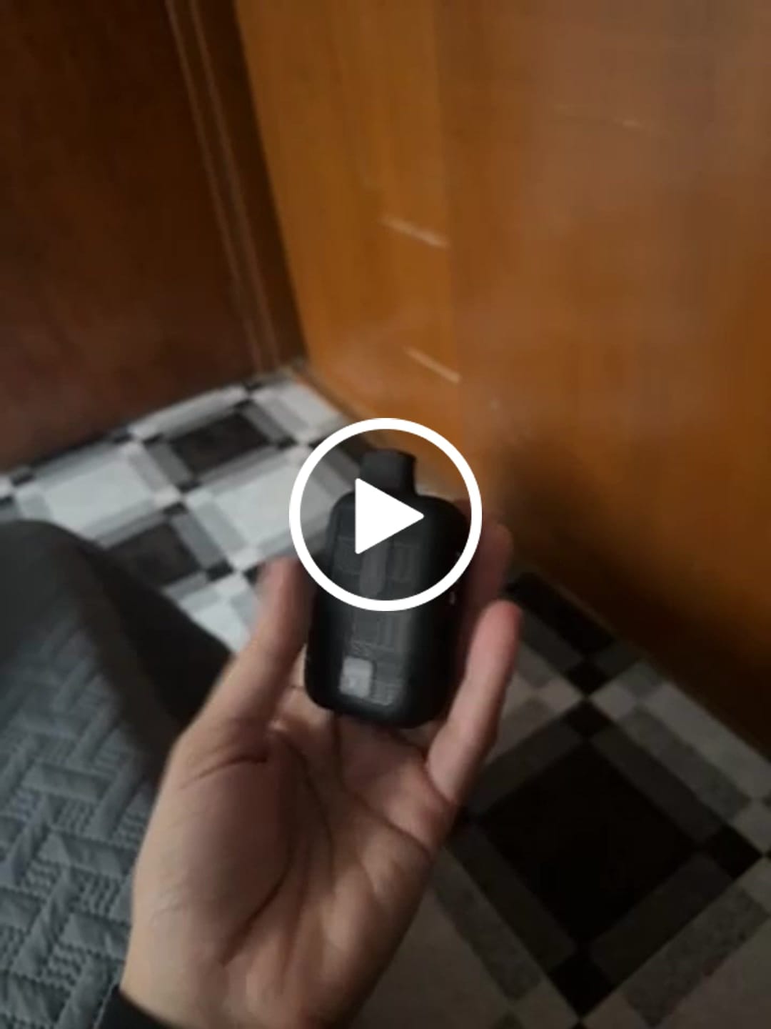 Customer video review of TYSON Round 2 | 7500 Puffs
