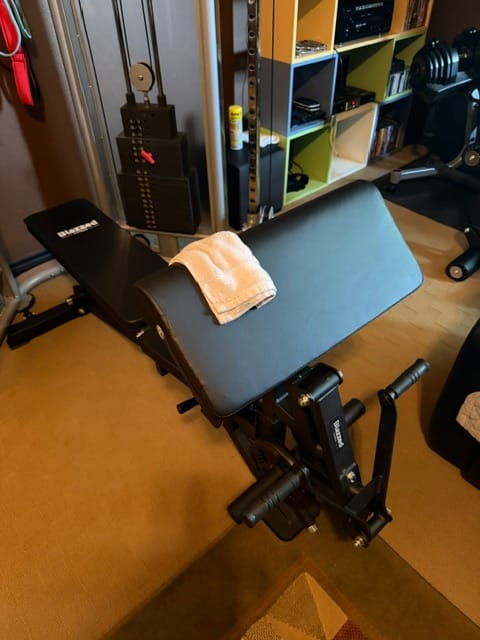 Customer photo review of X4 Bench Preacher Curl Attachment