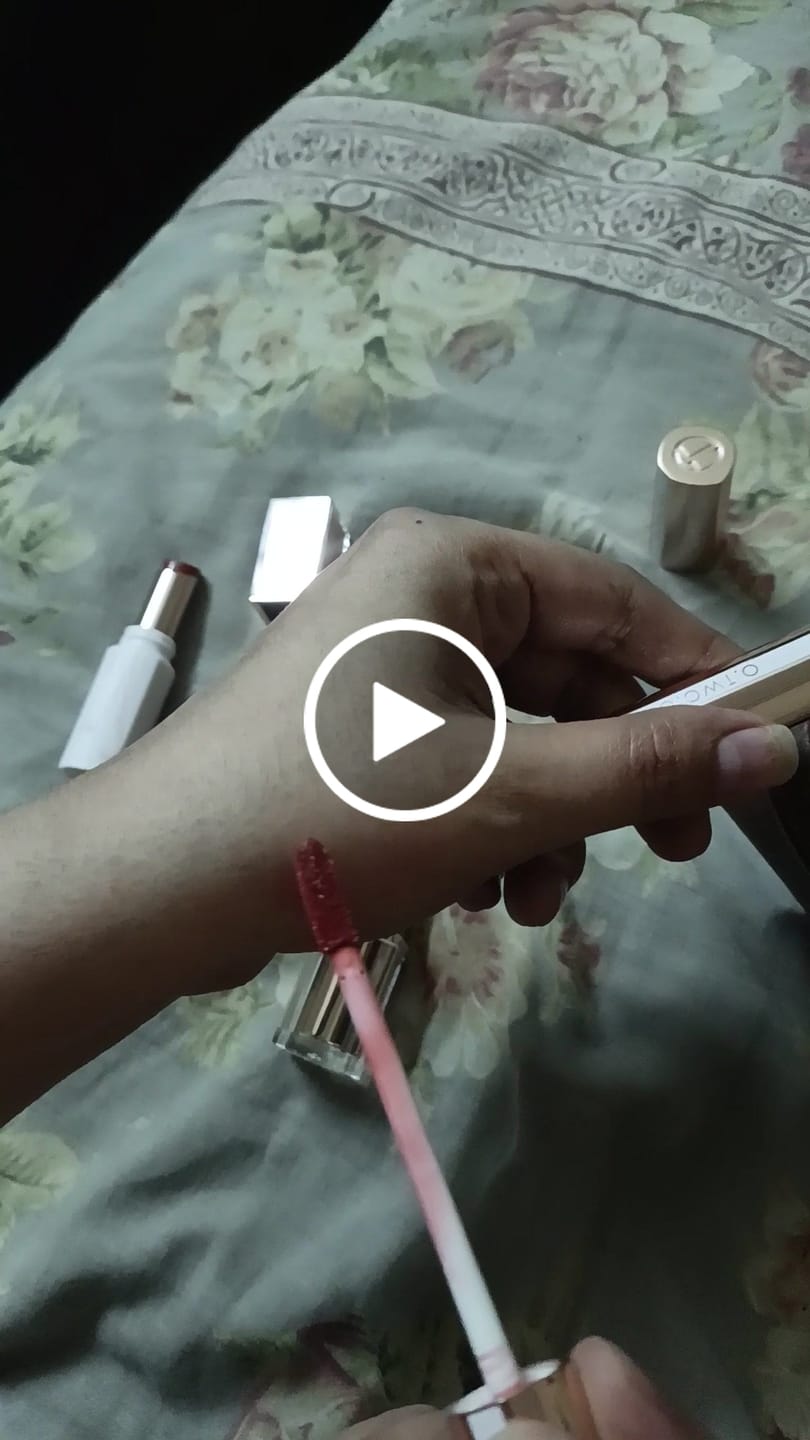 Customer video review of O.TWO.O ICE-FILM MIRRO LIPSTICK