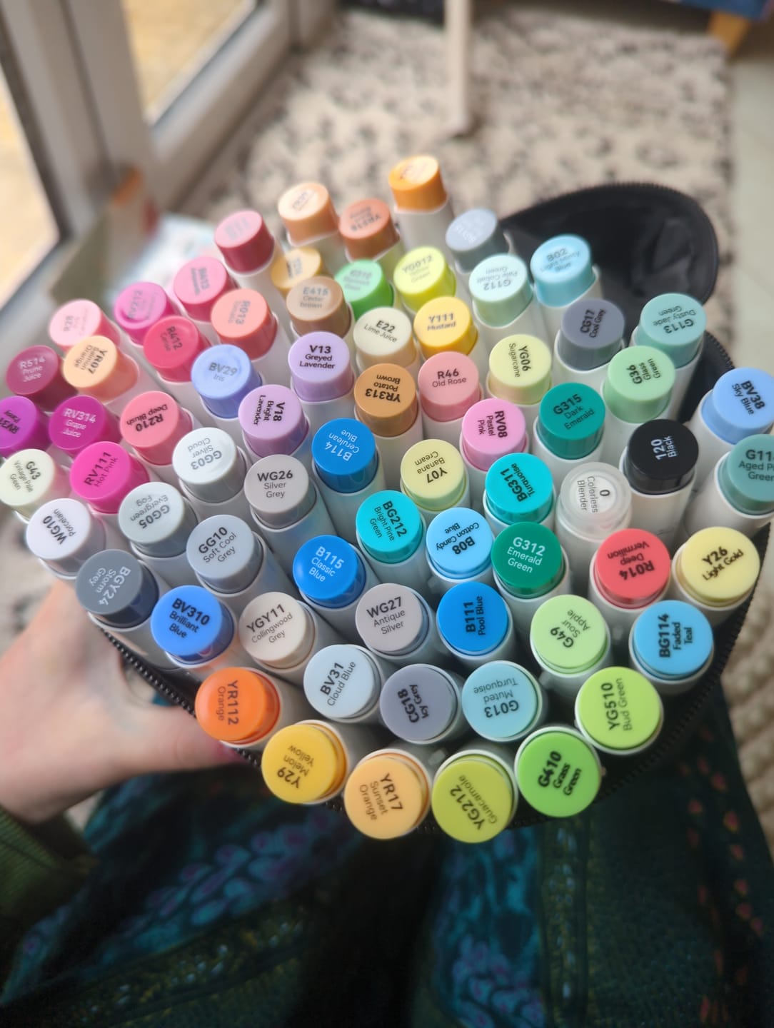 Customer photo review of Ohuhu Honolulu Brush Markers - Large Set