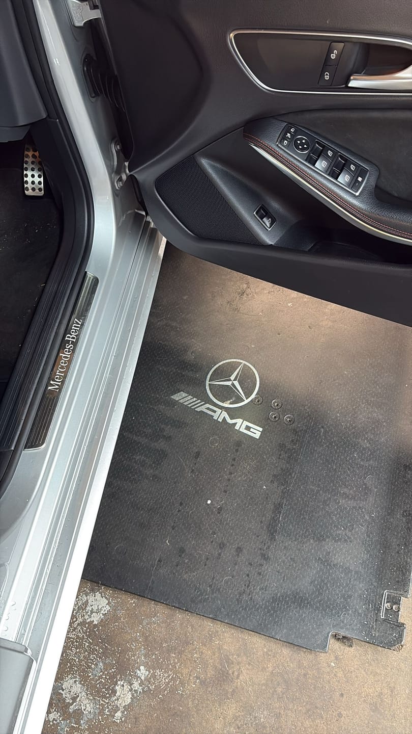 Customer photo review of MERCEDES DOOR LIGHTS