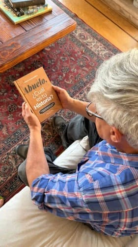 Customer photo review of Papá, Mamá, Abuelo, Abuela — ¿Cuál es tu Historia?