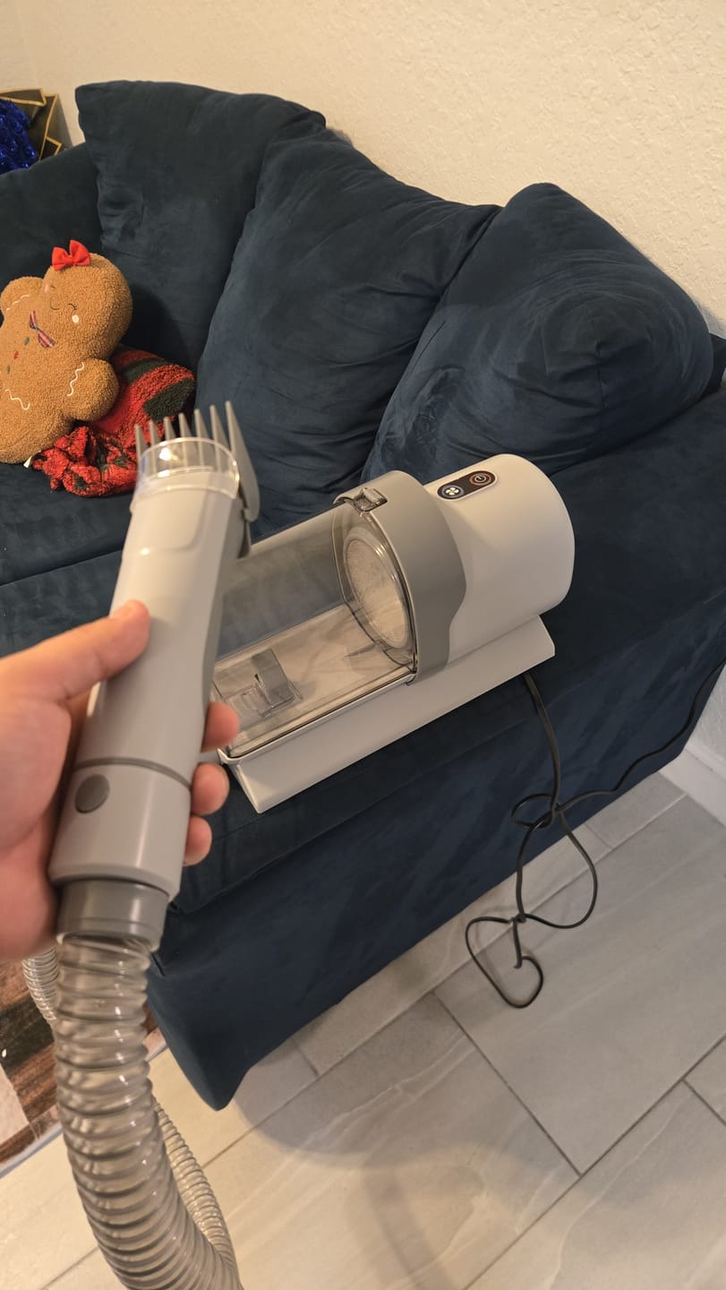 Customer photo review of Nestiq GroomPro™ – Dog Grooming Vacuum Kit