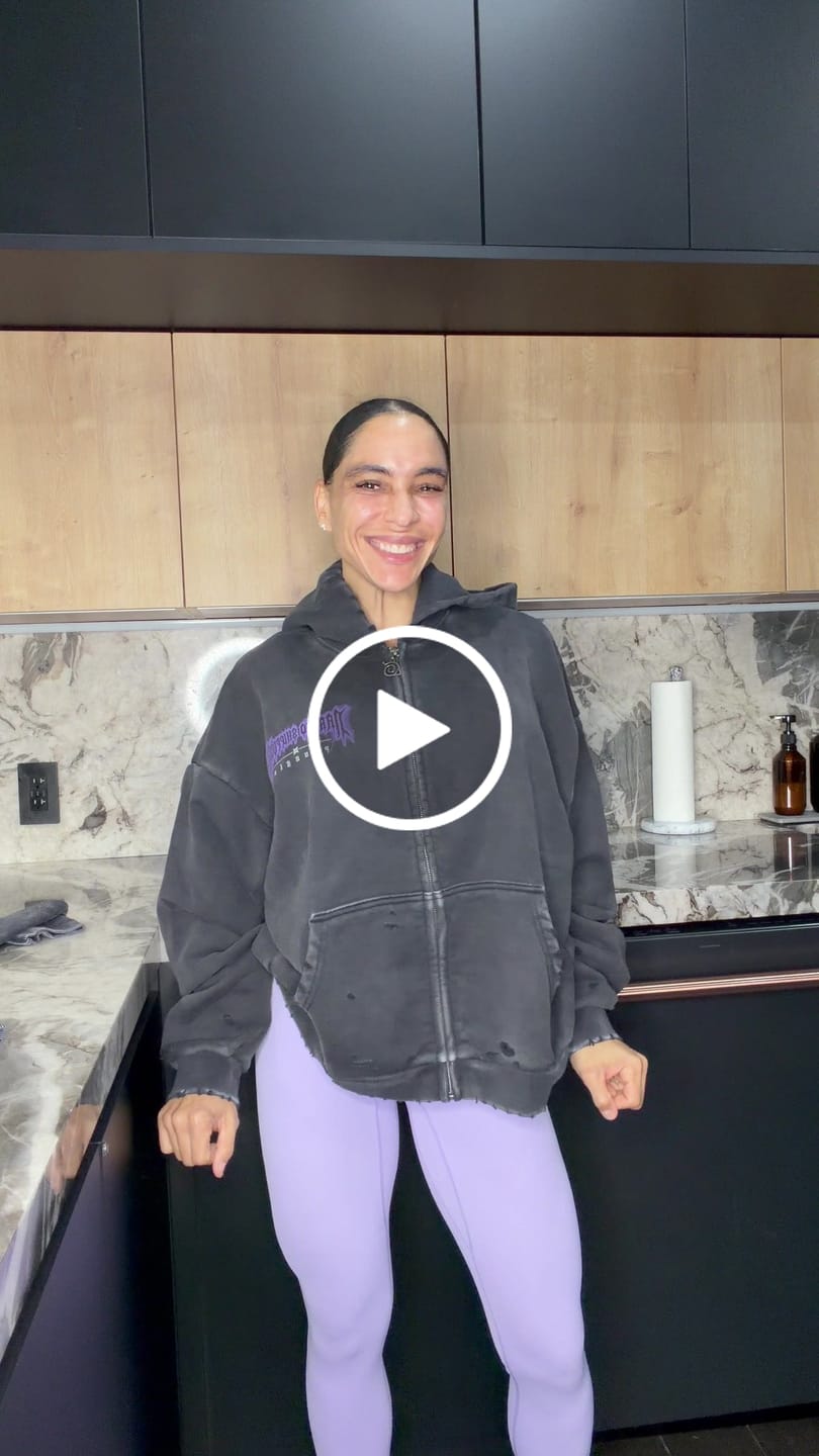 Customer video review of 5086 - Naruto Zip-Up Hoodies