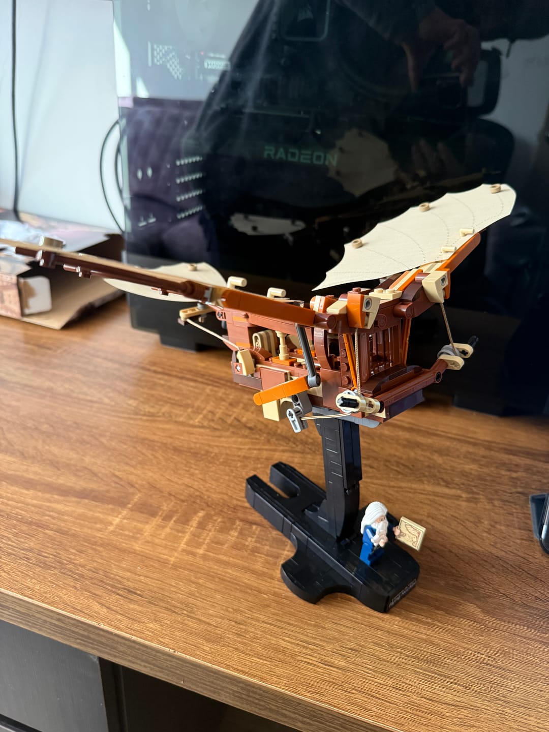 Customer photo review of MÁQUINA VOLADORA DE LEONARDO DA VINCI