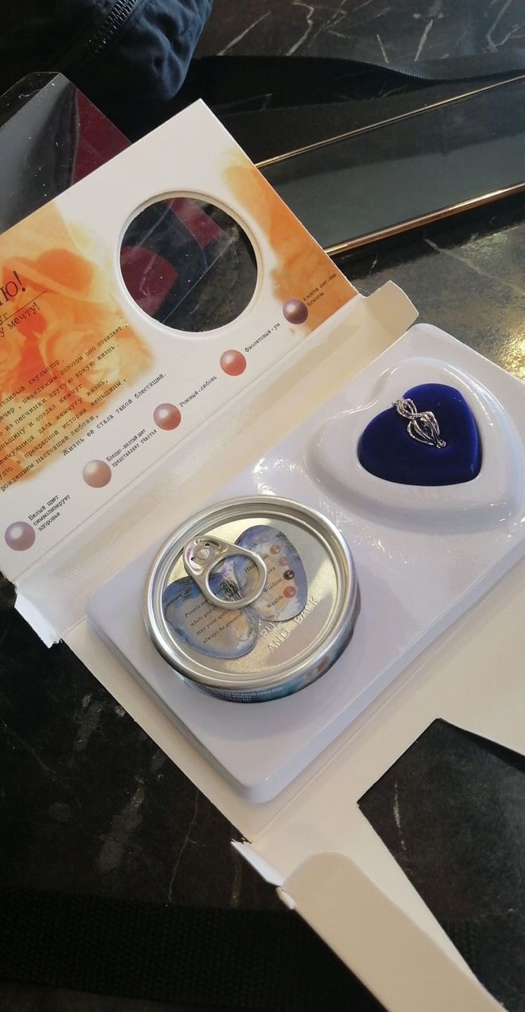 Customer photo review of FEBLOVE™ Ocevara Luxe Necklace