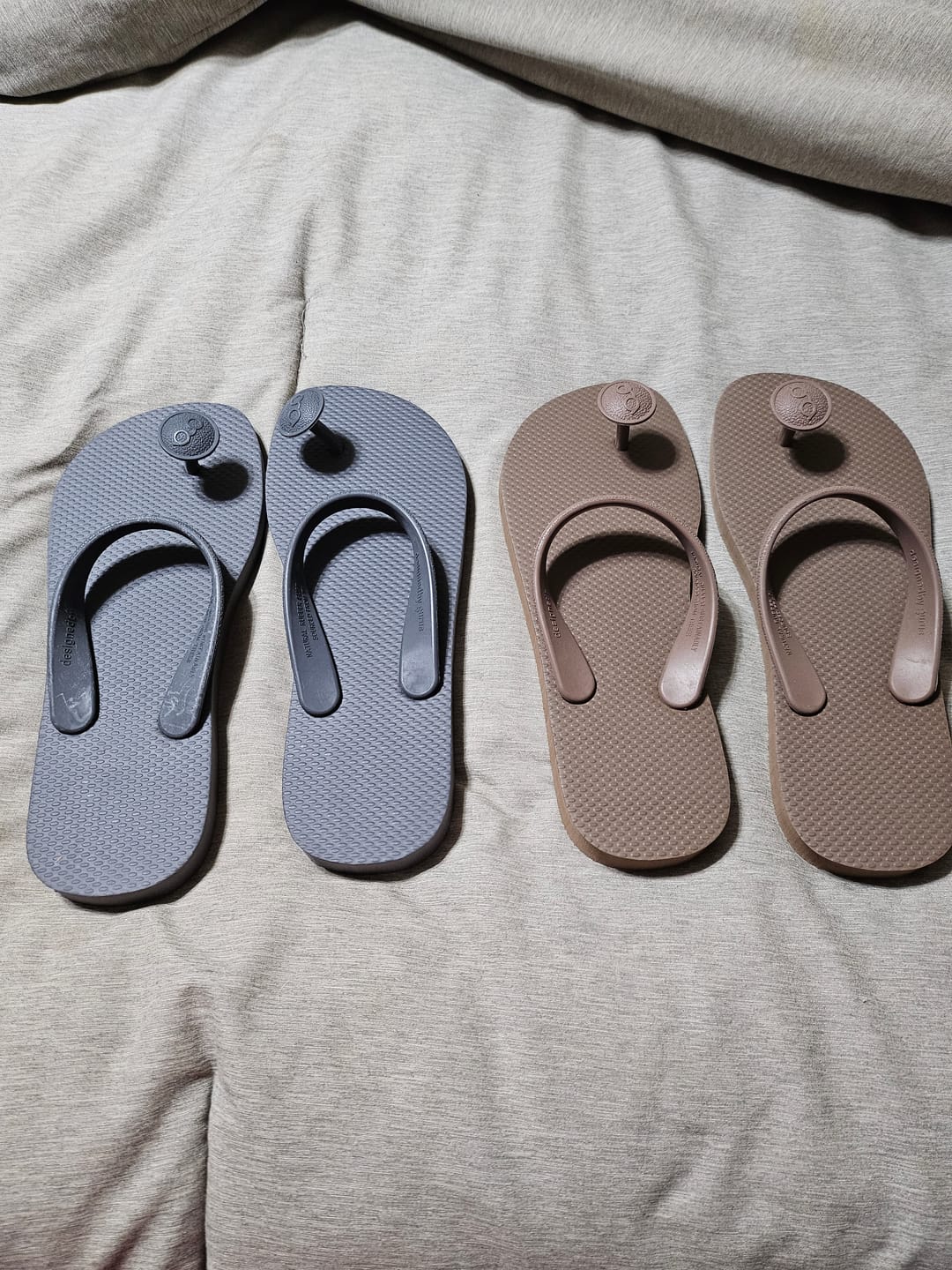 Customer photo review of Gurus Flip-Flops - Grey
