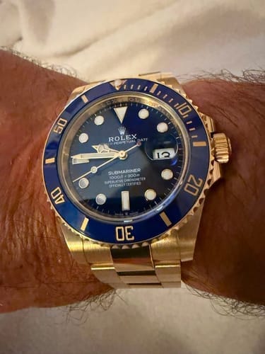 Customer photo review of Submariner 41mm Yellow Gold Blue Dial Bezel Mens Watch 126618