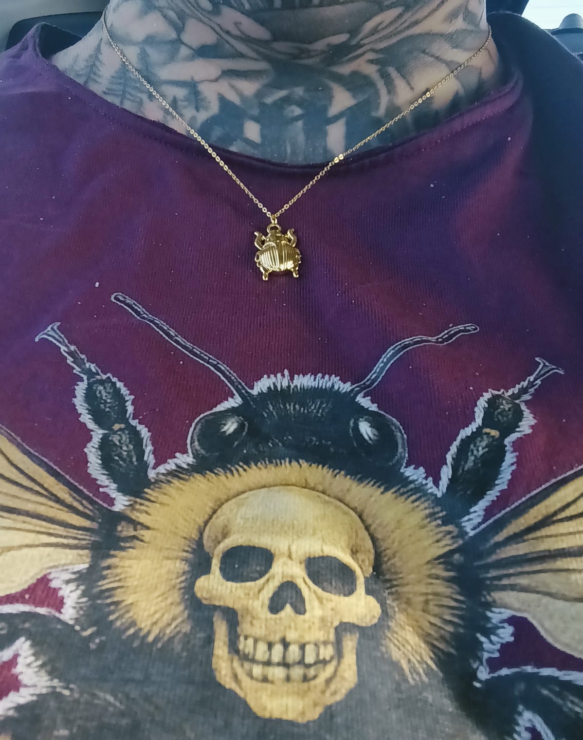 Customer photo review of Glücksbringer Käfer Halskette (gold) inkl. Geschenkkarte