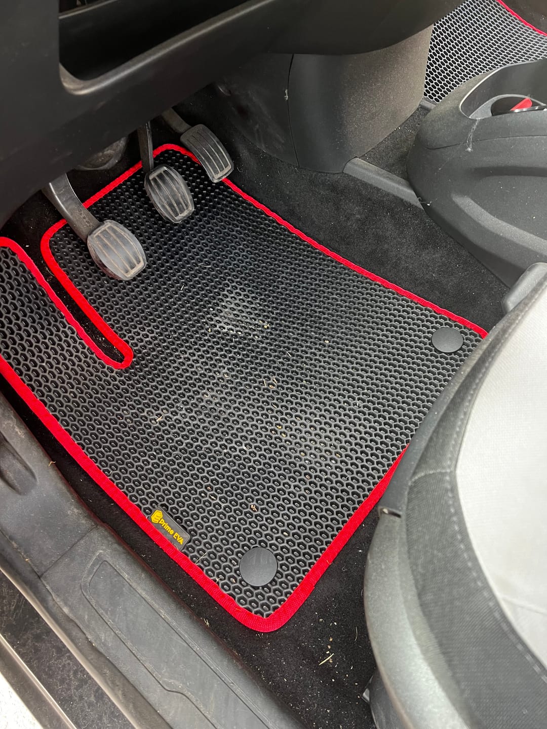 Customer photo review of Auto Fußmatten nach Maß - Komplettset