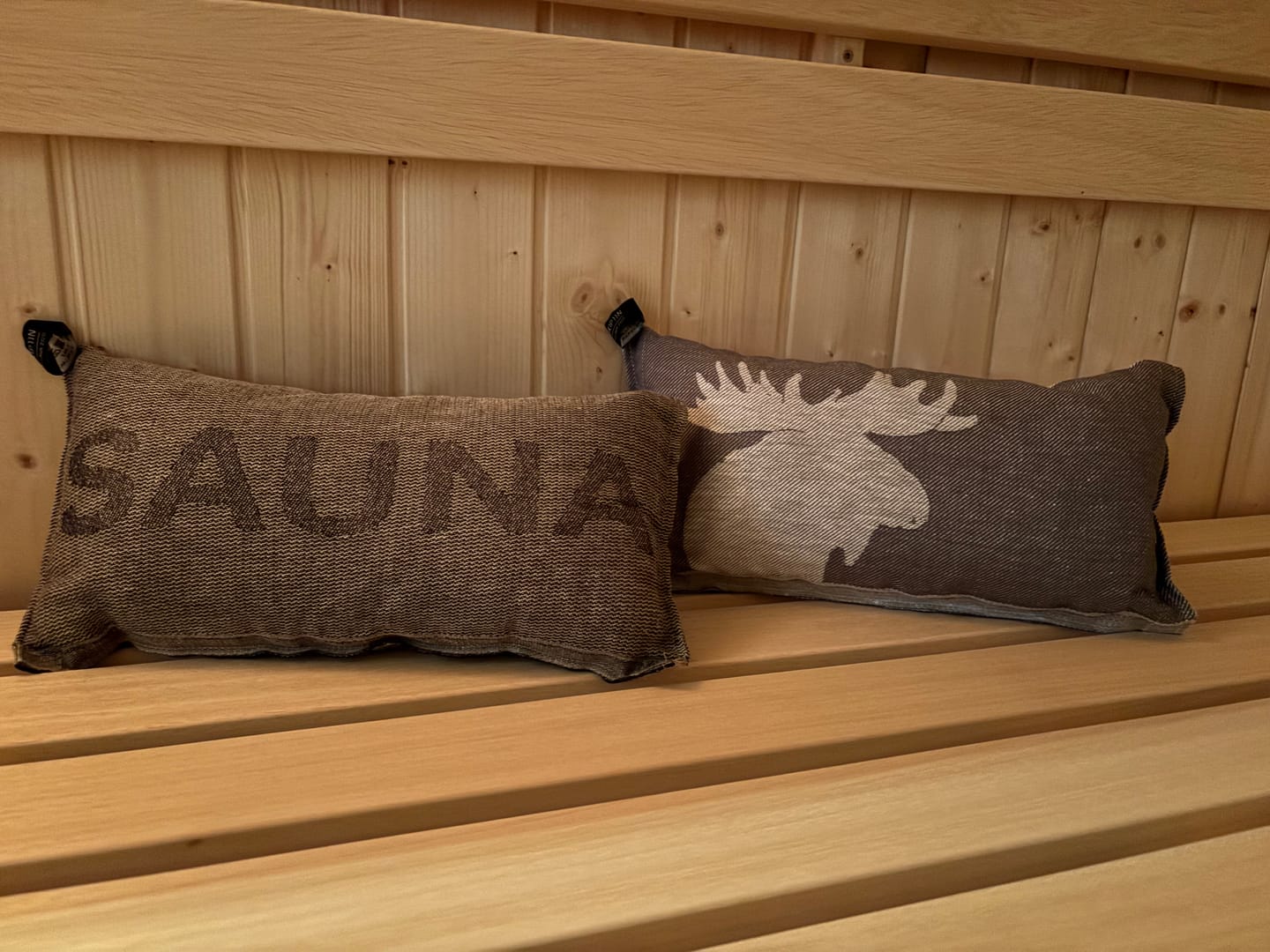 Customer photo review of Sauna Kissen "Arctic Moose"