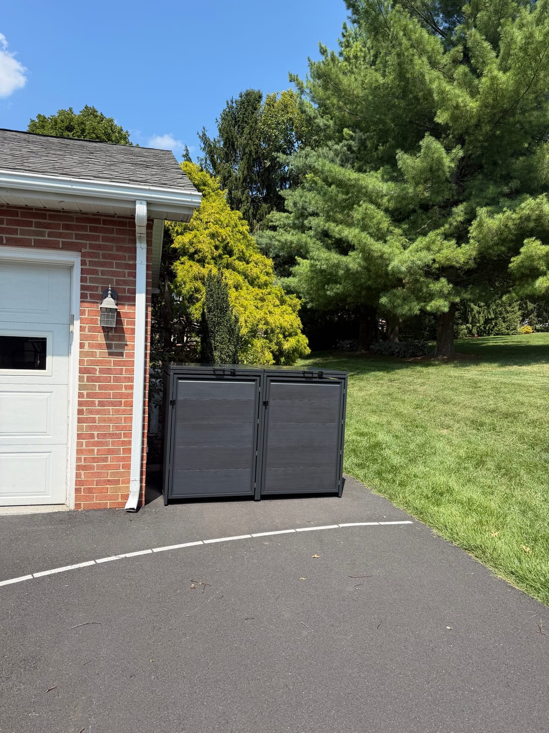 Customer photo review of MisterBin® Garbage Bin Enclosure