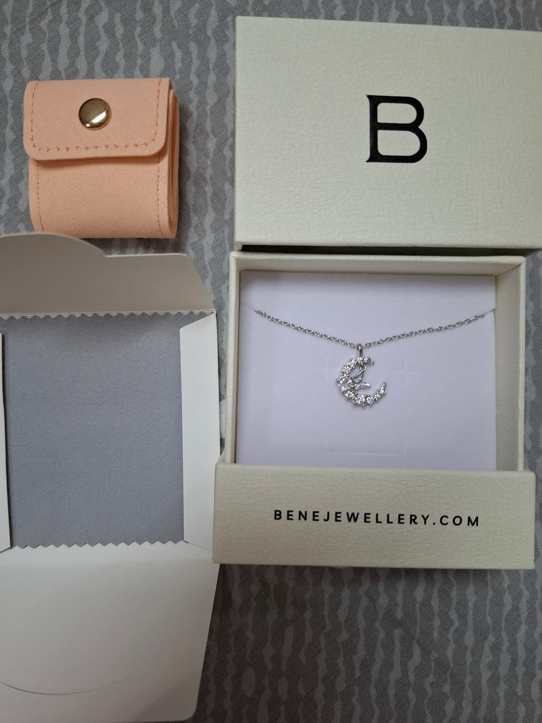 Customer photo review of FREE Gift Box + Silver Polishing Cloth (Worth RM24.90)