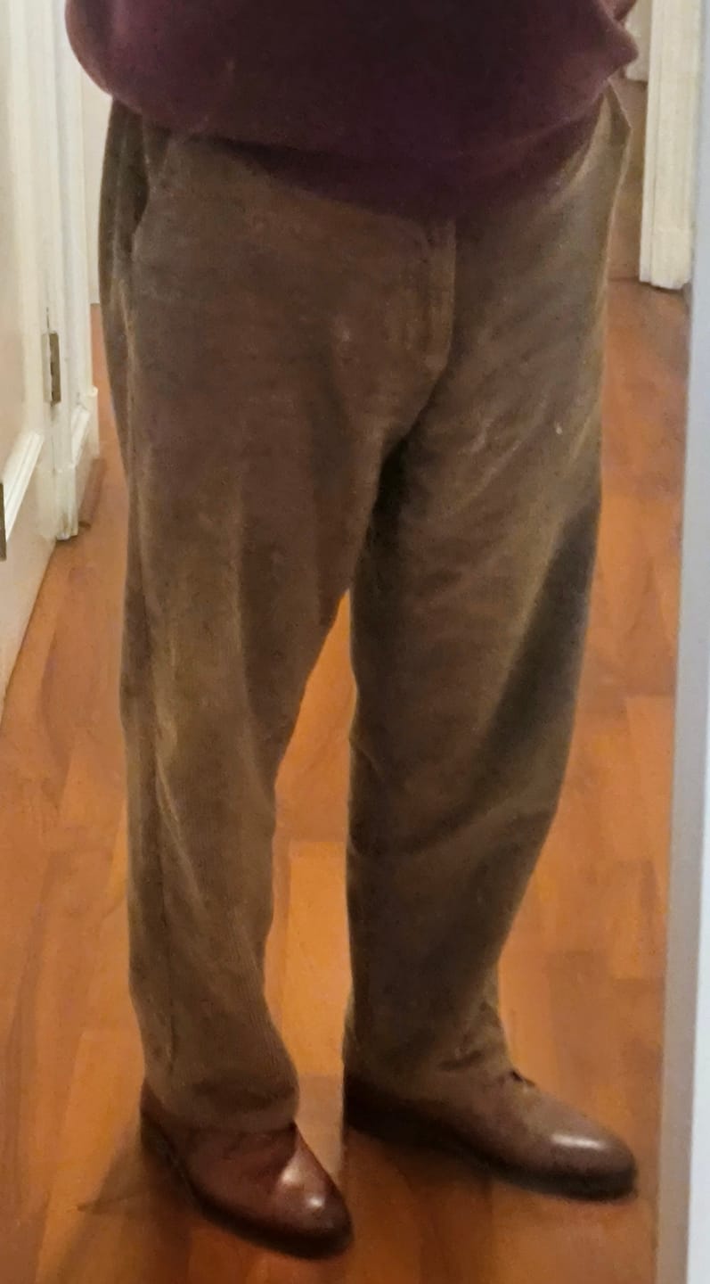 Customer photo review of Pantalón Cotelón