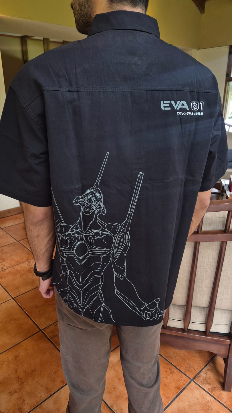 Customer photo review of Camisa Botones Eva 01 - Neon Genesis Evangelion