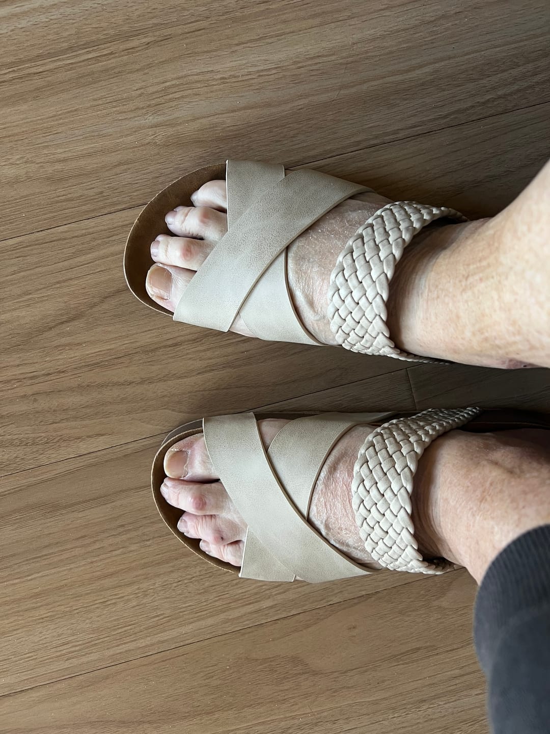 Customer photo review of Signature Sandal | White